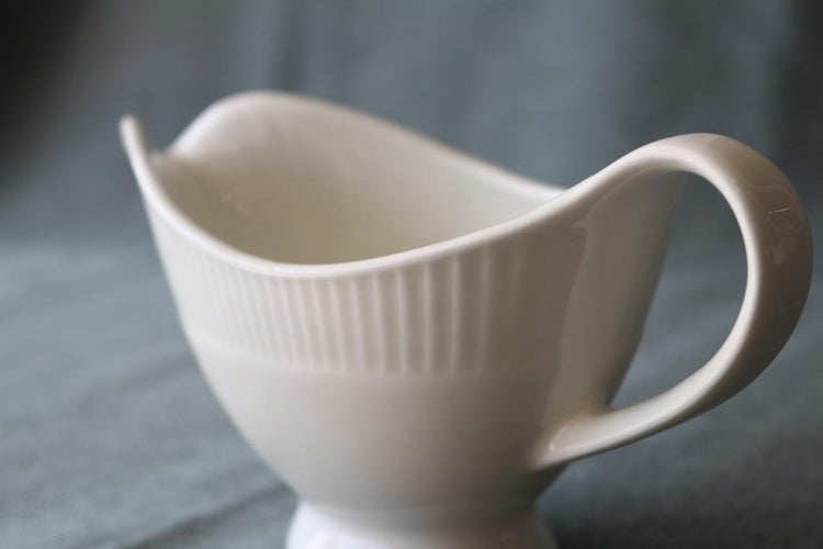 Milk pot