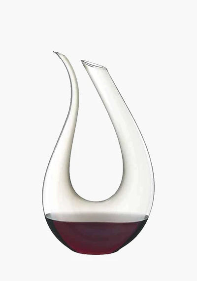 Swan-Shaped Crystal Wine Decanter – Hand-Blown Aerator