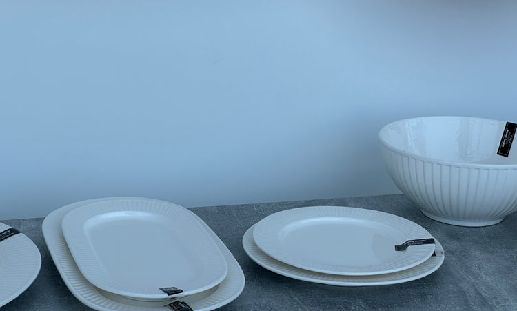 Oval plate 10.25”