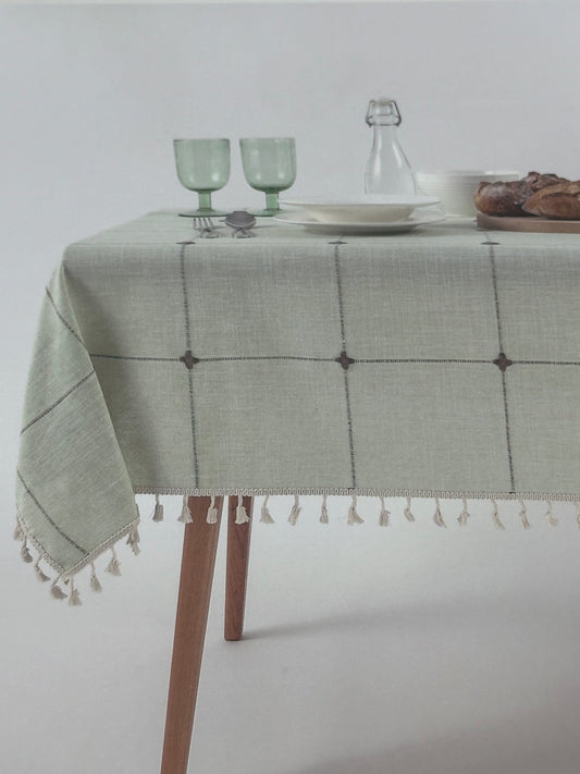 Easy-care tablecloth