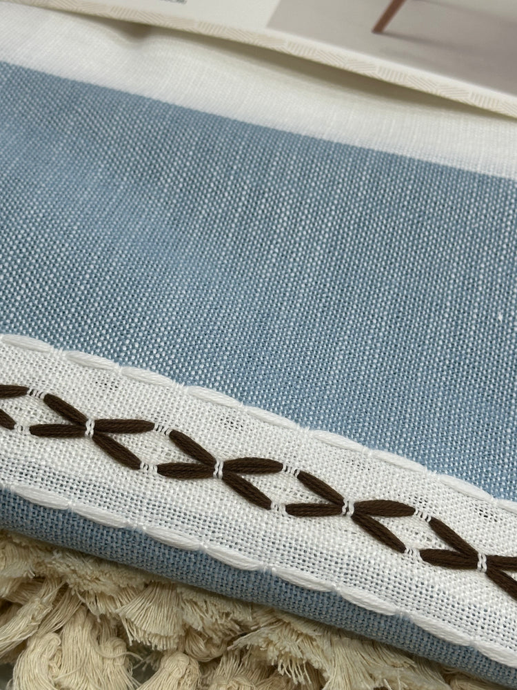 Easy-care tablecloth