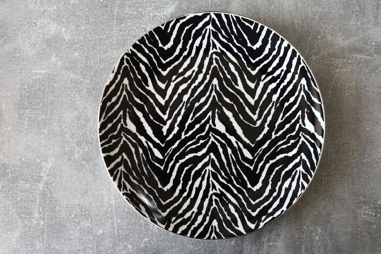 ZEBRA PRINTED SIDE FLAT PLATE 8.5"