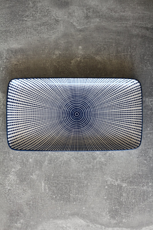 RECTANGULAR WHITE & BLUE SERVING PLATE 9"