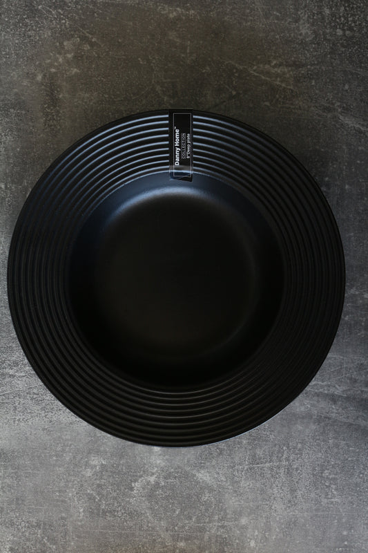BLACK ROUND DEEP PLATE 8"